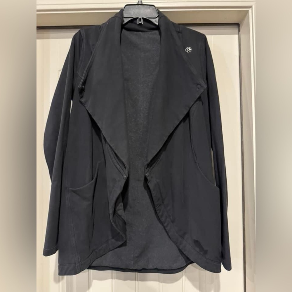 LULULEMON BHAKTI Jacket sz 8 obsidian gray Define Dbl Wrap